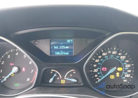 2012 Ford Focus Se z USA, uszkodzony, nr VIN 1FAHP3F2XCL326745